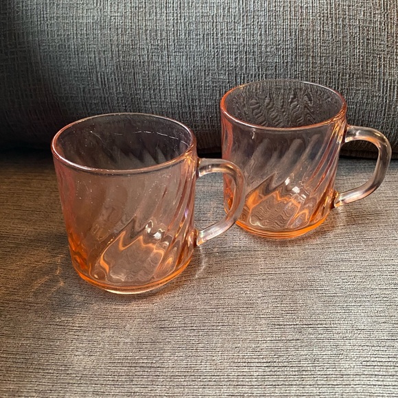 Vintage Dining Vintage Pair Of Arcoroc France Pink Swirl Glass Rosaline Coffee Mug Cups Poshmark